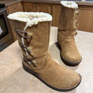 UGG Australia Kona Chestnut Suede Leather Boots W/ Shearling Toggle Close 6